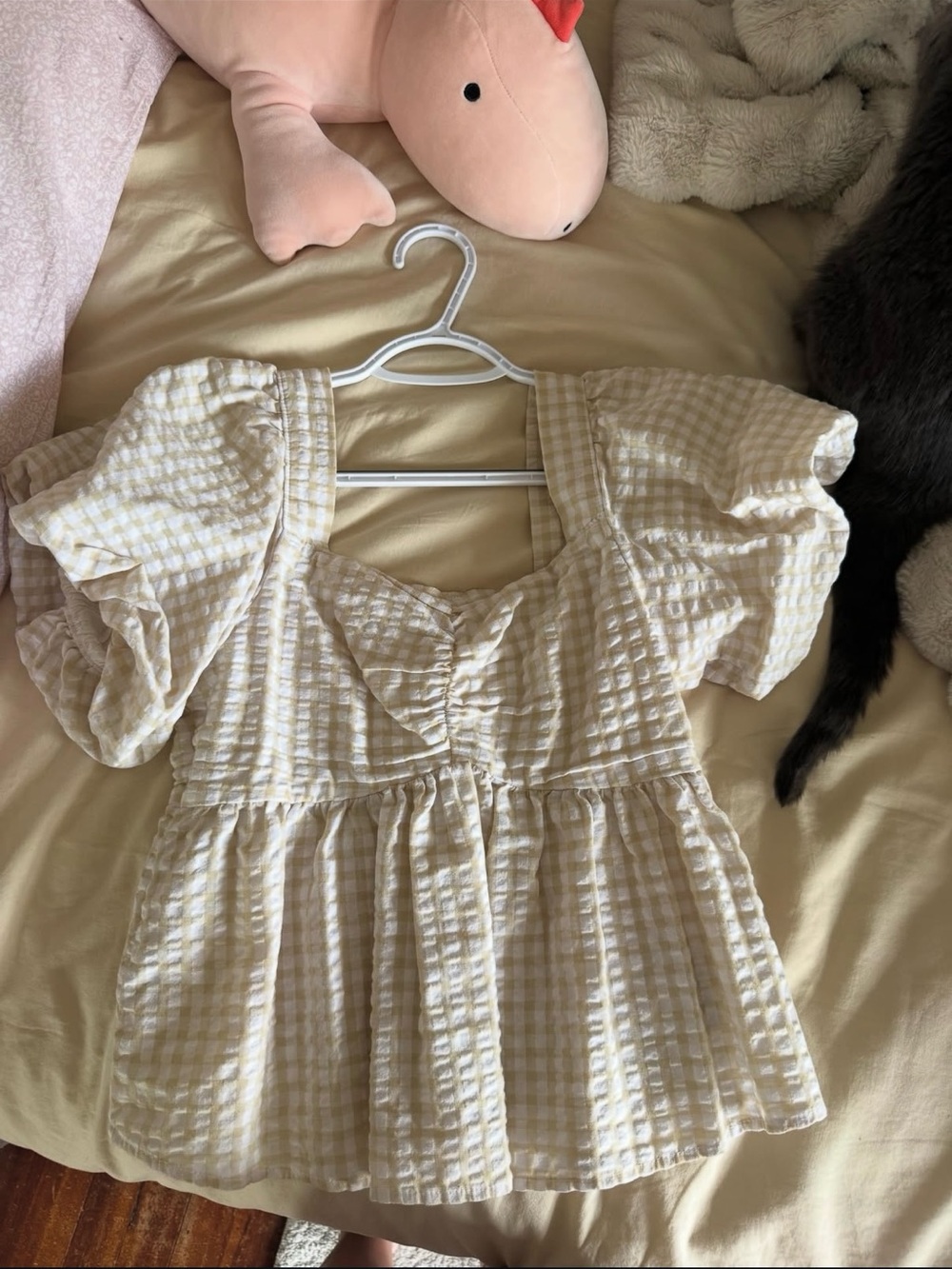Old Navy Cream Gingham Puff-Sleeve Peplum Top
